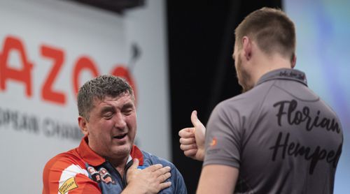 Mensur Suljovic besiegt Florian Hempel im Decider