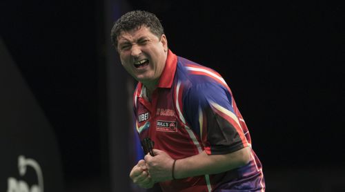 Mensur Suljovic freut sich riesig