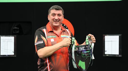 Mensur Suljovic gewinnt mit der Champions League Darts sein erstes großes TV-Turnier