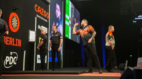 Michael Smith 6:3 Dimitri Van den Bergh