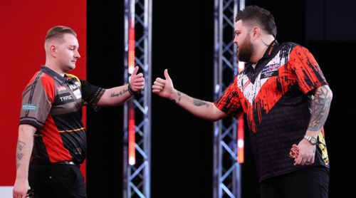 Michael Smith 10:3 Dimitri Van den Bergh
