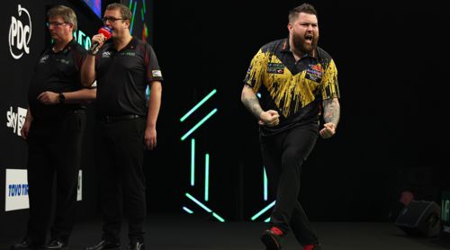 Michael Smith mit neuem Shirt