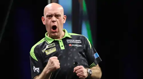Michael van Gerwen 6:4 Gian van Veen