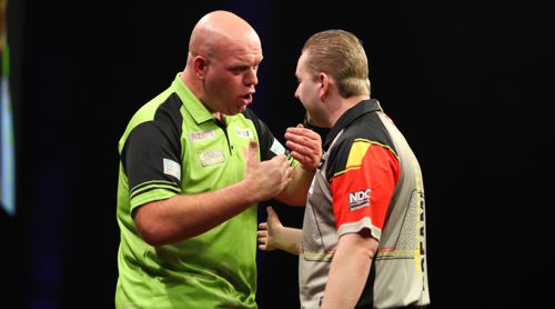 Michael van Gerwen 6:4 Dimitri Van den Bergh