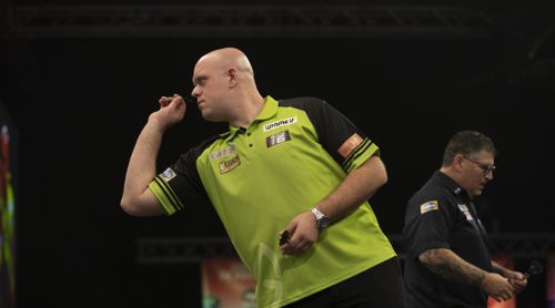 Michael van Gerwen und Gary Anderson mit Nicklichkeiten