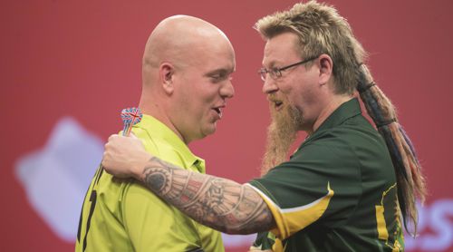 Michael van Gerwen und Simon Whitlock