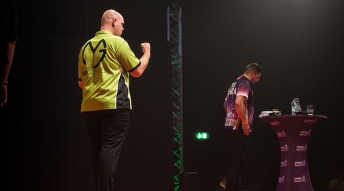 Michael van Gerwen lässt seinem Landsmann Jelle Klaasen keine Chance