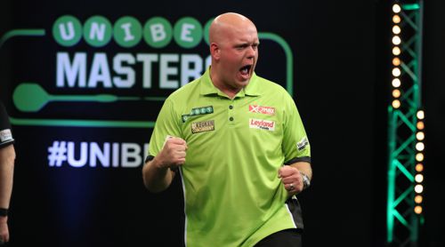 Michael van Gerwen zeigt am zweiten Spieltag des Masters, wo der Hammer hängt