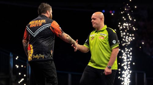 Michael van Gerwen und Michael Smith in London