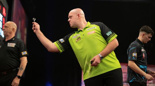 Michael van Gerwen problemlos gegen Nathan Rafferty