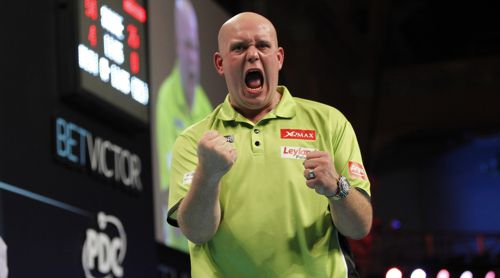 Michael van Gerwen auf der Bühne des PDC World Matchplay 2016