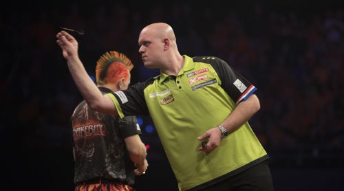 Michael van Gerwen überrollt Peter Wright