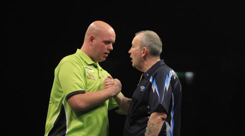 Michael van Gerwen und Phil Taylor