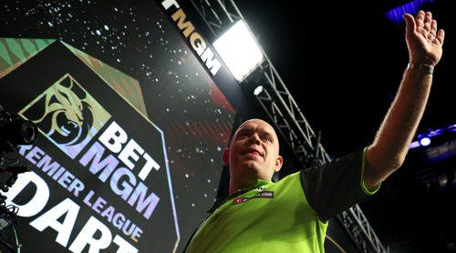Michael van Gerwen 6:1 Chris Dobey