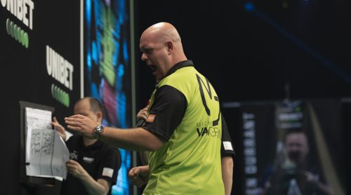 Michael van Gerwen wurde seiner Favoritenrolle gerecht