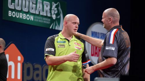 Michael van Gerwen und Raymond van Barneveld in Australien