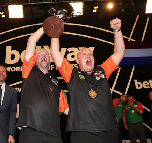 Die Niederlande gewinnen den PDC World Cup of Darts 2017