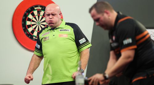 Michael van Gerwen imitiert Dirk van Duijvenbode