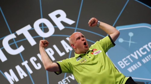 Michael van Gerwen zieht nach seinem 16:13 Erfolg über Ian White ins Halbfinale des World Matchplay ein