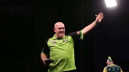 Michael van Gerwen winkt den Fans