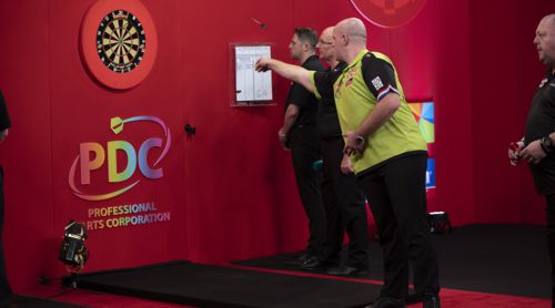 Michael van Gerwen wirft Mervyn King aus dem Turnier