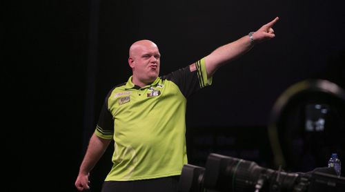 Michael van Gerwen zeigt, wo es langgeht