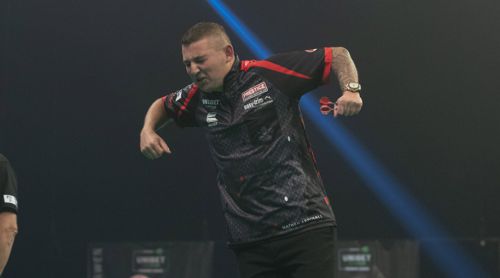 Nathan Aspinall vor dem Absprung an die Weltspitze