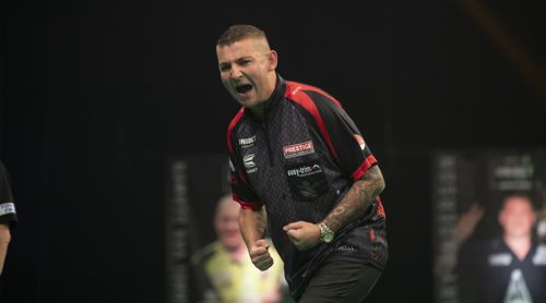 Nathan Aspinall spielt eine starke Premier League 2020