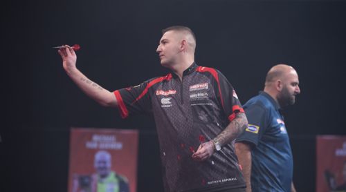 Nathan Aspinall holt Krimi gegen Scott Waites