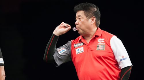 Paul Lim geht bei der Team Dart WM für Singapur an den Start