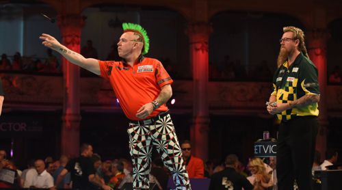 Peter Wright mit der perfekten Darts-Hose
