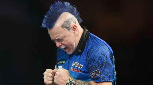 Peter Wright trotz Erkältung weiter