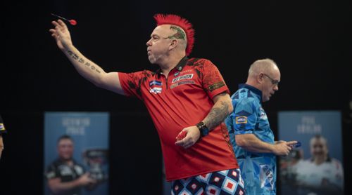 Peter Wright besiegt Ian White