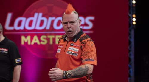 Peter Wright in seiner ersten Partie als amtierender Weltmeister