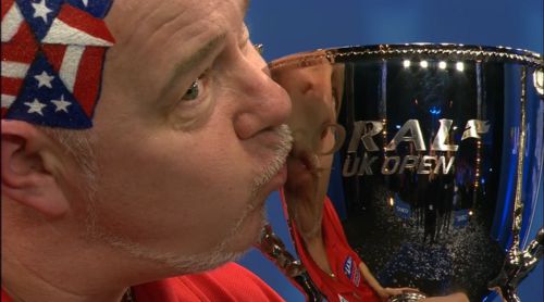 Peter Wright gewinnt mit den UK Open sein erstes Major-Turnier