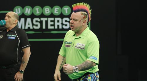 Peter Wright hatte in der ersten Runde der Masters 2017 keine Probleme mit Ian White