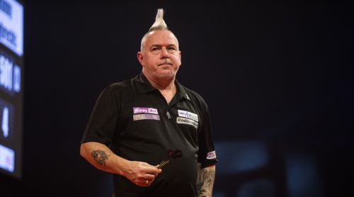 Peter Wright experimentierte erneut mit seinen Darts und unterlag Ronny Huybrechts