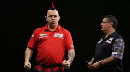 Peter Wright befindet sich derzeit in super Form und schlägt Gary Anderson