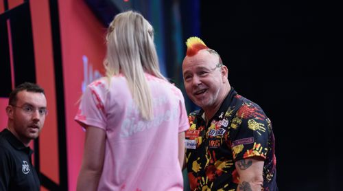 Peter Wright 6:4 Fallon Sherrock