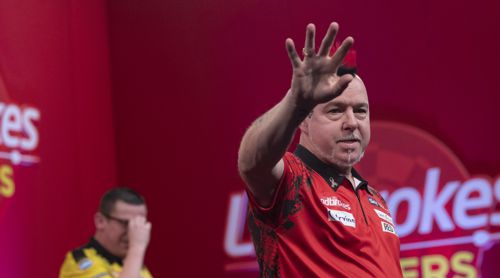 Peter Wright winkt seinen Fans zu