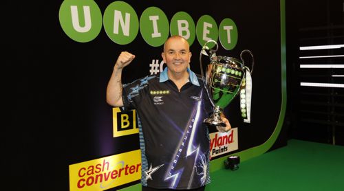 Phil Taylor gewinnt die Champions League of Darts