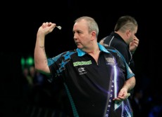 Phil Taylor besiegt Michael Smith