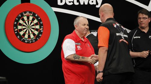 Phil Taylor besiegt Michael van Gerwen im Finale des World Cup of Darts