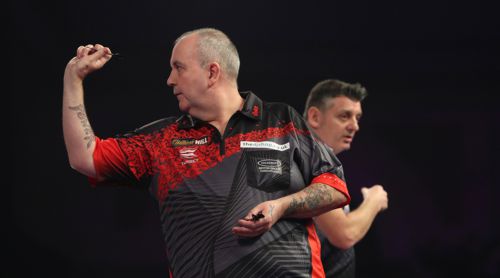 Phil Taylor spazierte bei seiner letzten WM über Justin Pipe in das Achtelfinale