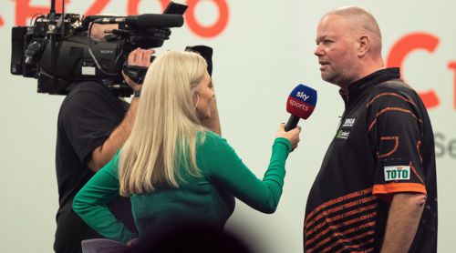 Raymond van Barneveld entschied am siebten Spieltag des Grand Slam of Darts einen Krimi gegen Gerwyn Price für sich