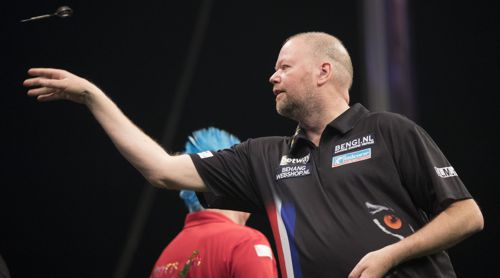 Raymond van Barneveld bekam in Aberdeen eine Lehrstunde von Peter Wright