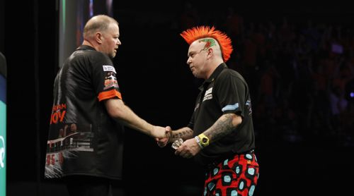 Raymond van Barneveld und Peter Wright trennen sich unentschieden
