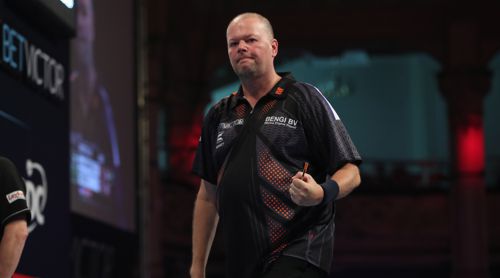 Raymond van Barneveld muss sein gesamtes Potenzial abrufen, um Joe Cullen zu bezwingen