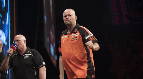 Raymond van Barneveld ballt die Faust zum Sieg