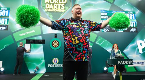 Ricky Evans als Cheerleader